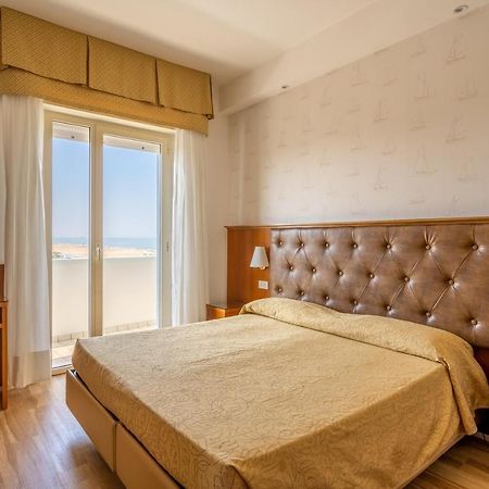 Hotel Astor Rimini Eksteriør billede