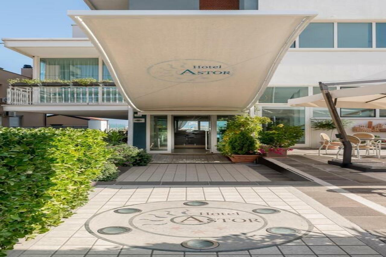Hotel Astor Rimini Eksteriør billede