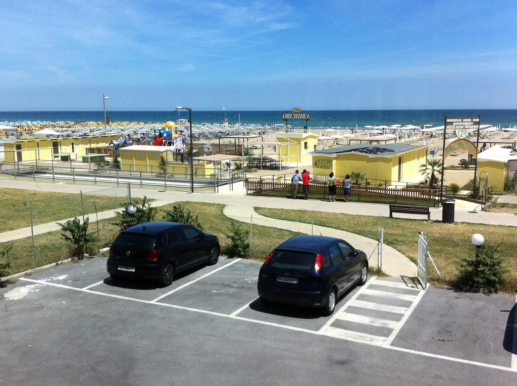 Hotel Astor Rimini Eksteriør billede