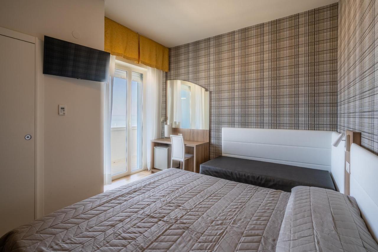 Hotel Astor Rimini Eksteriør billede