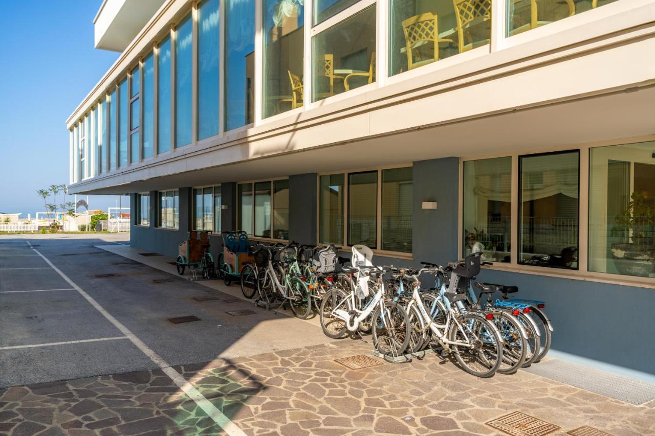 Hotel Astor Rimini Eksteriør billede