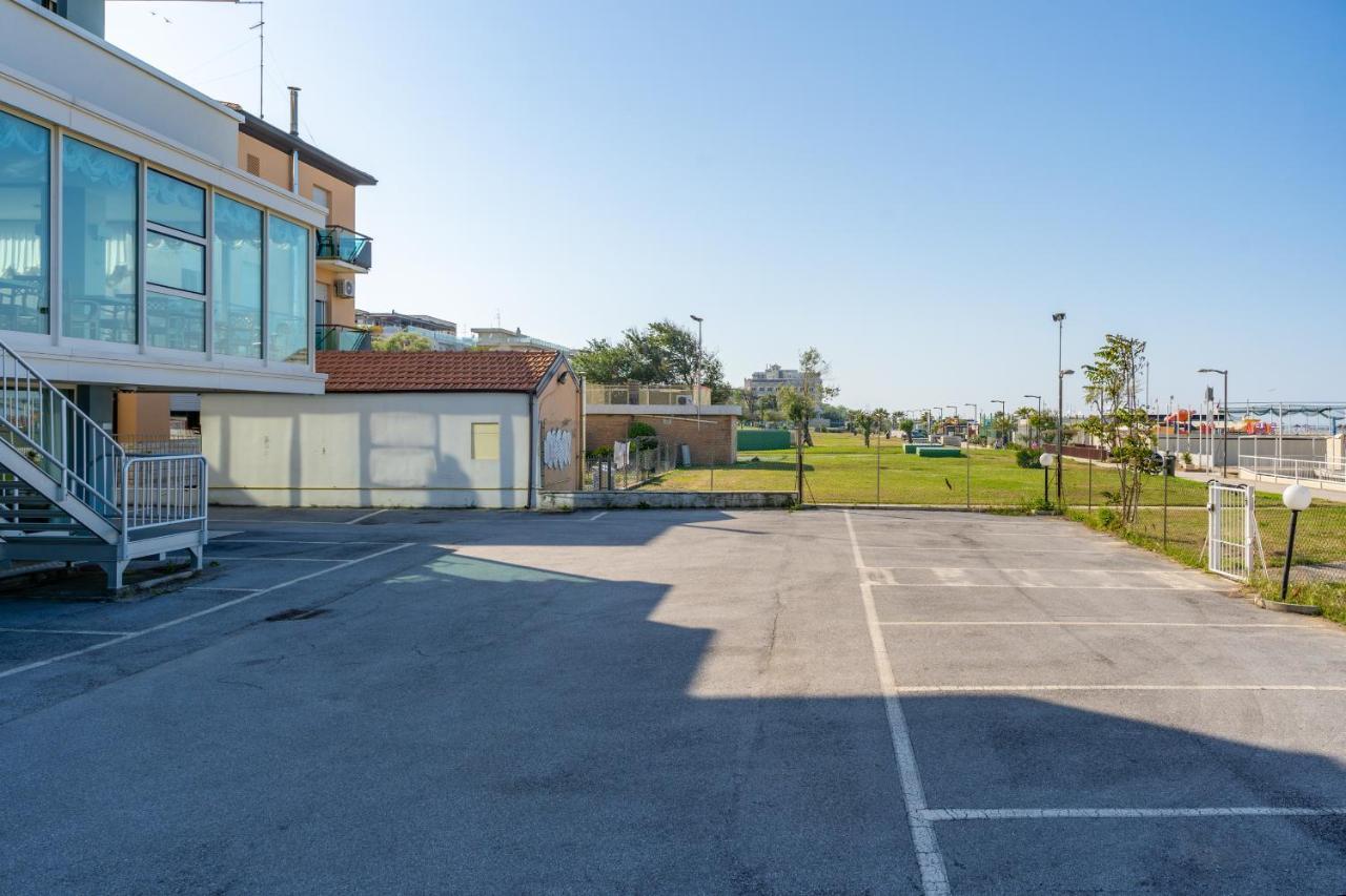 Hotel Astor Rimini Eksteriør billede