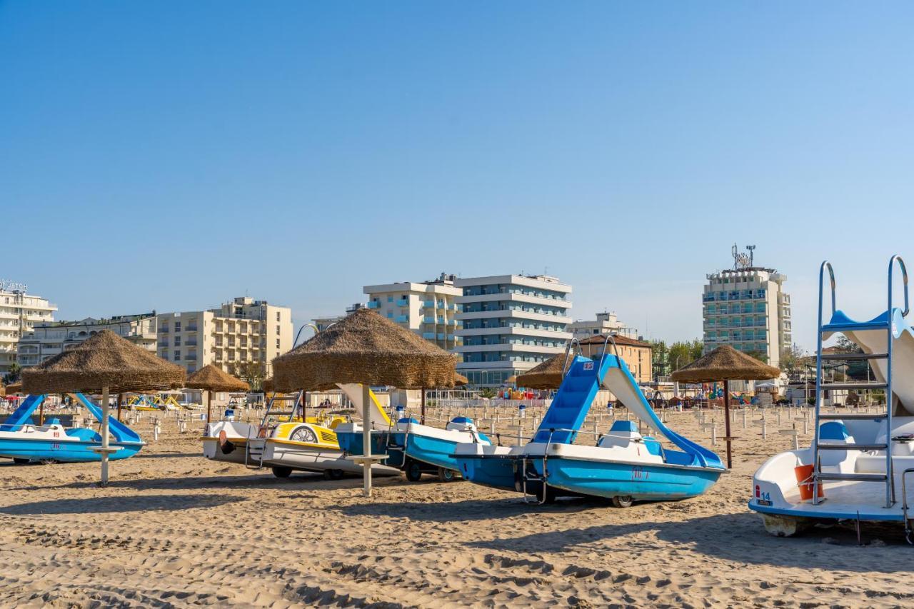 Hotel Astor Rimini Eksteriør billede