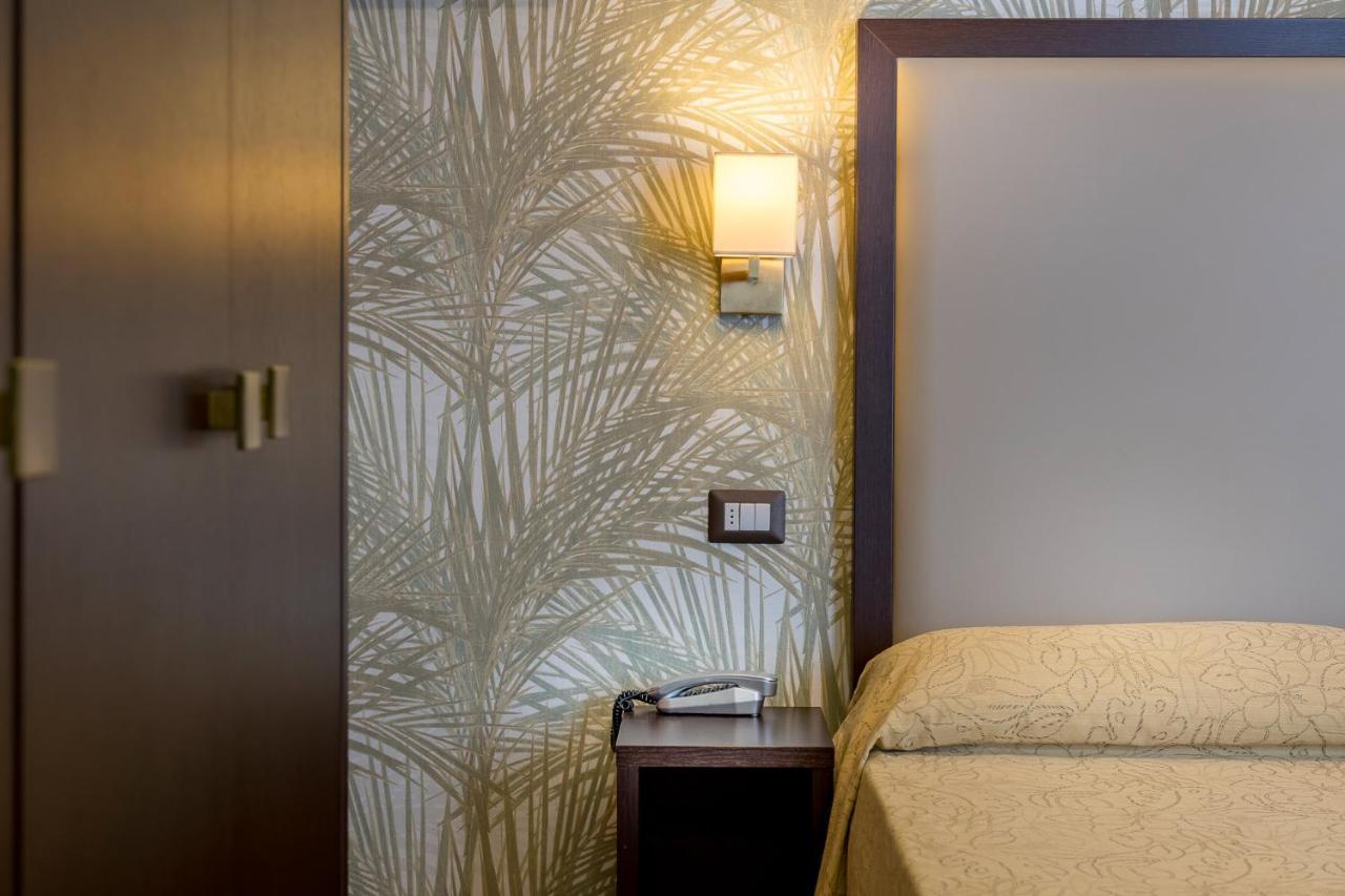 Hotel Astor Rimini Eksteriør billede